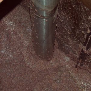 Alperujo en una centrifugadora de aceite
