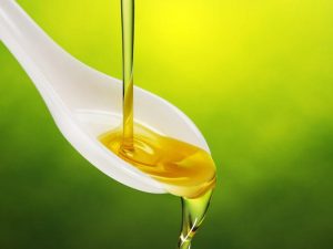 el aceite arbequina combina muy bien con toda clase de alimentos, desde carnes hasta postres