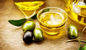 Comprar aceites ecológicos es igual a conservar el medio ambiente Comprar aceites ecológicos es igual a conservar el medio ambiente